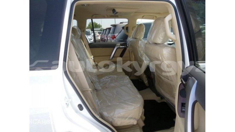 Big with watermark toyota prado batken import dubai 3193