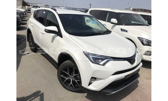 Buy Import Toyota 4Runner White Car in Import - Dubai in Batken Buy Import Toyota 4Runner White Car in Import - Dubai in Batken