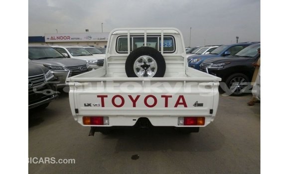 Buy Import Toyota Land Cruiser White Car in Import - Dubai in Batken Buy Import Toyota Land Cruiser White Car in Import - Dubai in Batken