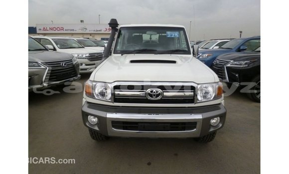 Buy Import Toyota Land Cruiser White Car in Import - Dubai in Batken Buy Import Toyota Land Cruiser White Car in Import - Dubai in Batken