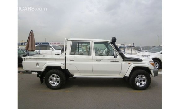 Buy Import Toyota Land Cruiser White Car in Import - Dubai in Batken Buy Import Toyota Land Cruiser White Car in Import - Dubai in Batken