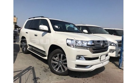 Buy Import Toyota Land Cruiser White Car in Import - Dubai in Batken Buy Import Toyota Land Cruiser White Car in Import - Dubai in Batken