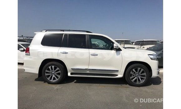 Buy Import Toyota Land Cruiser White Car in Import - Dubai in Batken Buy Import Toyota Land Cruiser White Car in Import - Dubai in Batken