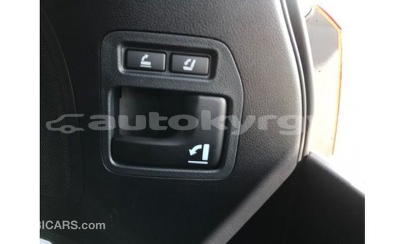 Buy Import Toyota Land Cruiser White Car in Import - Dubai in Batken Buy Import Toyota Land Cruiser White Car in Import - Dubai in Batken