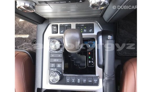 Buy Import Toyota Land Cruiser White Car in Import - Dubai in Batken Buy Import Toyota Land Cruiser White Car in Import - Dubai in Batken