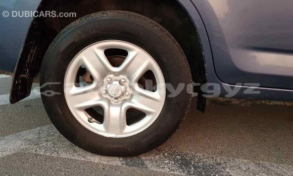 Buy Import Toyota RAV4 Blue Car in Import - Dubai in Batken Buy Import Toyota RAV4 Blue Car in Import - Dubai in Batken