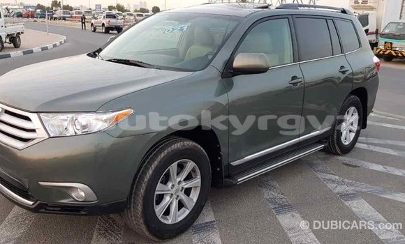 Buy Import Toyota Highlander Green Car in Import - Dubai in Batken Buy Import Toyota Highlander Green Car in Import - Dubai in Batken