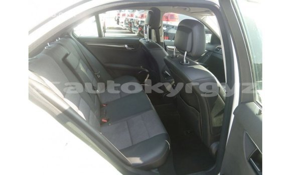 Buy Import Mercedes-Benz 200 White Car in Import - Dubai in Batken Buy Import Mercedes-Benz 200 White Car in Import - Dubai in Batken