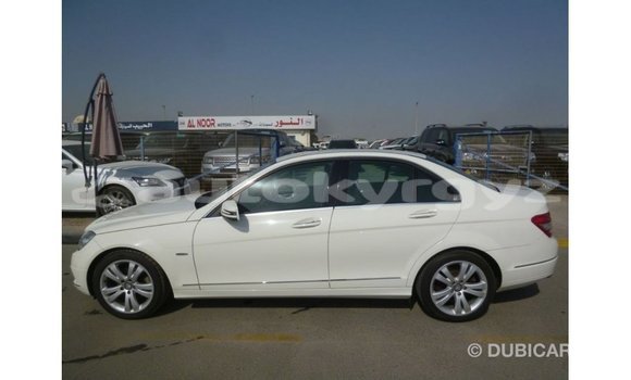 Buy Import Mercedes-Benz 200 White Car in Import - Dubai in Batken Buy Import Mercedes-Benz 200 White Car in Import - Dubai in Batken