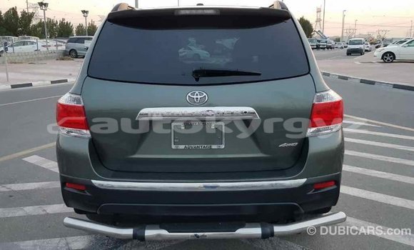 Buy Import Toyota Highlander Green Car in Import - Dubai in Batken Buy Import Toyota Highlander Green Car in Import - Dubai in Batken