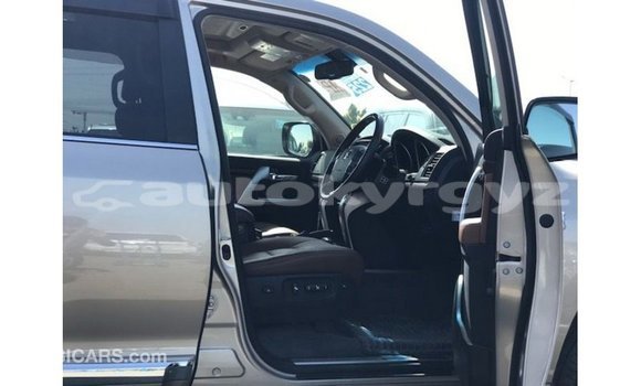 Buy Import Toyota Land Cruiser Other Car in Import - Dubai in Batken Buy Import Toyota Land Cruiser Other Car in Import - Dubai in Batken