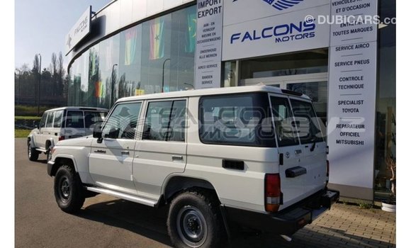 Buy Import Toyota Land Cruiser White Car in Import - Dubai in Batken Buy Import Toyota Land Cruiser White Car in Import - Dubai in Batken