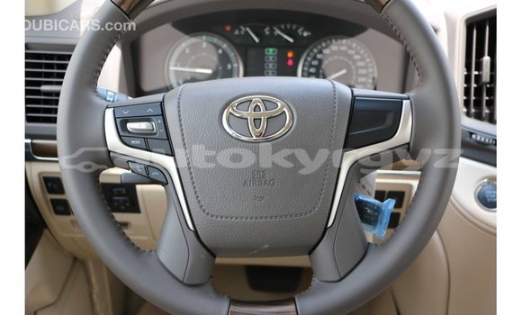 Buy Import Toyota Land Cruiser White Car in Import - Dubai in Batken Buy Import Toyota Land Cruiser White Car in Import - Dubai in Batken