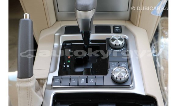 Buy Import Toyota Land Cruiser White Car in Import - Dubai in Batken Buy Import Toyota Land Cruiser White Car in Import - Dubai in Batken
