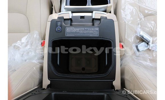 Buy Import Toyota Land Cruiser White Car in Import - Dubai in Batken Buy Import Toyota Land Cruiser White Car in Import - Dubai in Batken