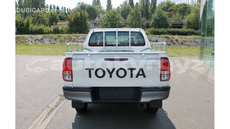 Big with watermark toyota hilux batken import dubai 3246