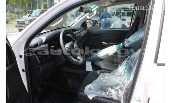 Buy Import Toyota Hilux White Car in Import - Dubai in Batken Buy Import Toyota Hilux White Car in Import - Dubai in Batken