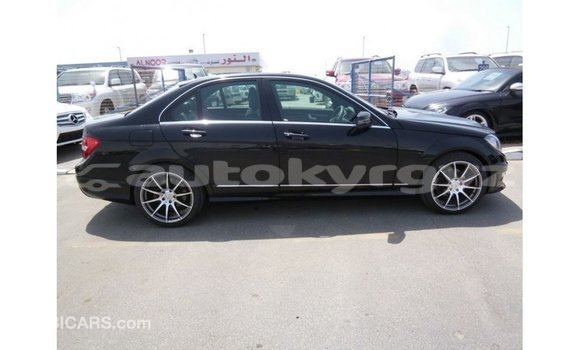 Buy Import Mercedes-Benz 200 Black Car in Import - Dubai in Batken Buy Import Mercedes-Benz 200 Black Car in Import - Dubai in Batken