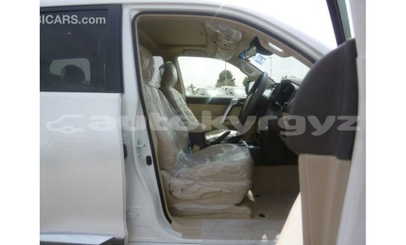 Buy Import Toyota Prado White Car in Import - Dubai in Batken Buy Import Toyota Prado White Car in Import - Dubai in Batken