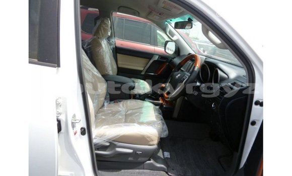 Buy Import Toyota Prado White Car in Import - Dubai in Batken Buy Import Toyota Prado White Car in Import - Dubai in Batken