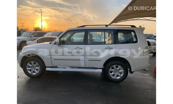 Buy Import Mitsubishi Pajero Black Car in Import - Dubai in Batken Buy Import Mitsubishi Pajero Black Car in Import - Dubai in Batken