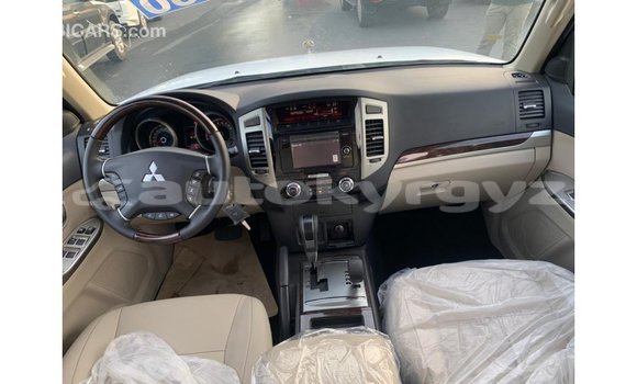 Buy Import Mitsubishi Pajero Black Car in Import - Dubai in Batken Buy Import Mitsubishi Pajero Black Car in Import - Dubai in Batken