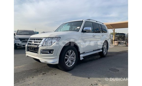 Buy Import Mitsubishi Pajero White Car in Import - Dubai in Batken Buy Import Mitsubishi Pajero White Car in Import - Dubai in Batken