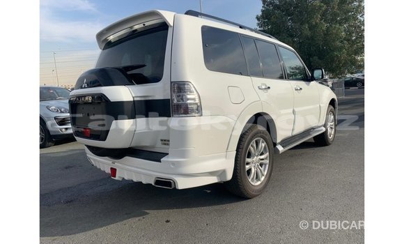 Buy Import Mitsubishi Pajero White Car in Import - Dubai in Batken Buy Import Mitsubishi Pajero White Car in Import - Dubai in Batken
