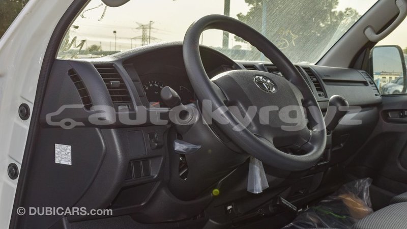 Big with watermark toyota hiace batken import dubai 3294