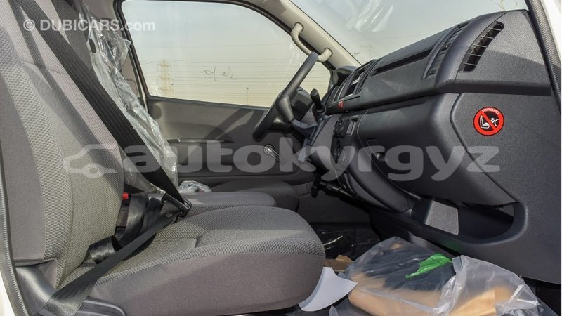 Big with watermark toyota hiace batken import dubai 3294