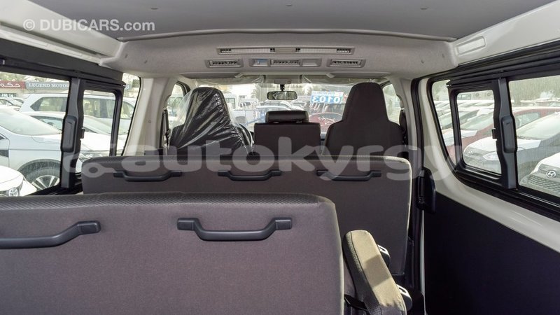 Big with watermark toyota hiace batken import dubai 3294