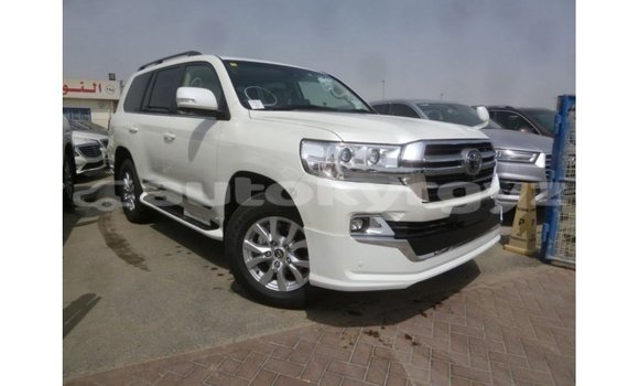 Buy Import Toyota Land Cruiser White Car in Import - Dubai in Batken Buy Import Toyota Land Cruiser White Car in Import - Dubai in Batken