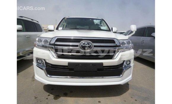 Buy Import Toyota Land Cruiser White Car in Import - Dubai in Batken Buy Import Toyota Land Cruiser White Car in Import - Dubai in Batken