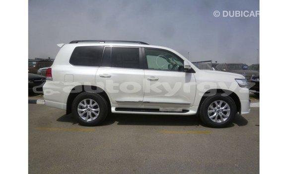 Buy Import Toyota Land Cruiser White Car in Import - Dubai in Batken Buy Import Toyota Land Cruiser White Car in Import - Dubai in Batken