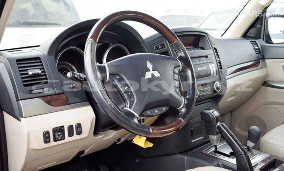 Buy Import Mitsubishi Pajero Black Car in Import - Dubai in Batken Buy Import Mitsubishi Pajero Black Car in Import - Dubai in Batken