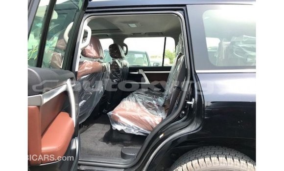 Buy Import Toyota Land Cruiser Black Car in Import - Dubai in Batken Buy Import Toyota Land Cruiser Black Car in Import - Dubai in Batken