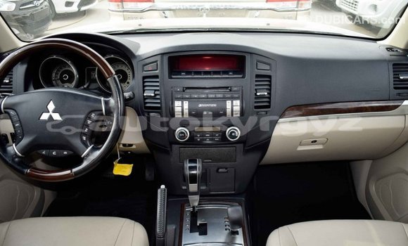 Buy Import Mitsubishi Pajero Black Car in Import - Dubai in Batken Buy Import Mitsubishi Pajero Black Car in Import - Dubai in Batken