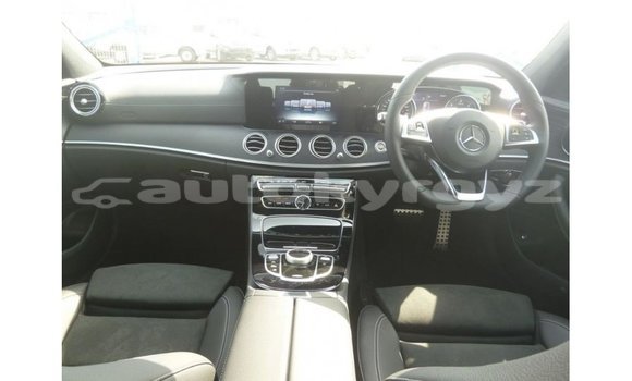 Buy Import Mercedes-Benz 190 Black Car in Import - Dubai in Batken Buy Import Mercedes-Benz 190 Black Car in Import - Dubai in Batken