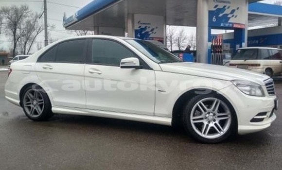 Buy Used Mercedes-Benz C-klasse White Car in Bishkek in Bishkek Buy Used Mercedes-Benz C-klasse White Car in Bishkek in Bishkek