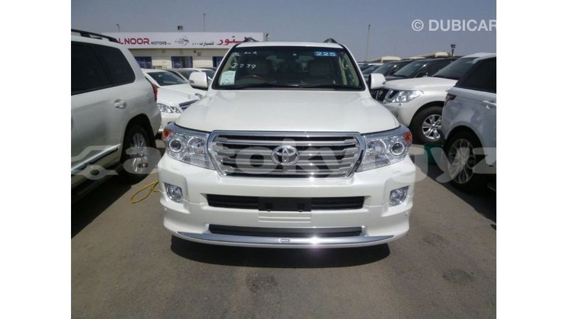 Big with watermark toyota land cruiser batken import dubai 3318