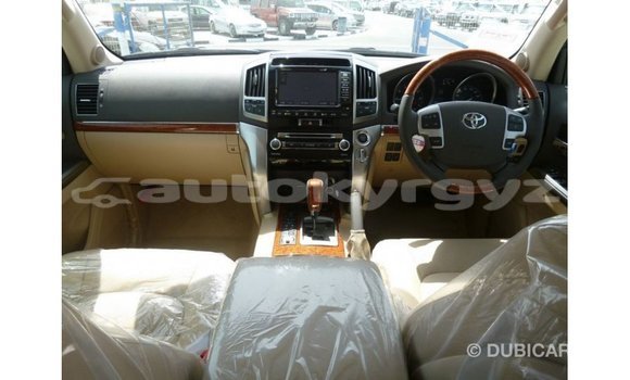 Buy Import Toyota Land Cruiser White Car in Import - Dubai in Batken Buy Import Toyota Land Cruiser White Car in Import - Dubai in Batken