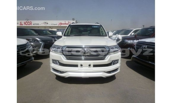 Buy Import Toyota Land Cruiser White Car in Import - Dubai in Batken Buy Import Toyota Land Cruiser White Car in Import - Dubai in Batken