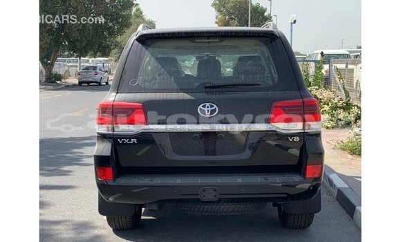 Buy Import Toyota Land Cruiser Black Car in Import - Dubai in Batken Buy Import Toyota Land Cruiser Black Car in Import - Dubai in Batken