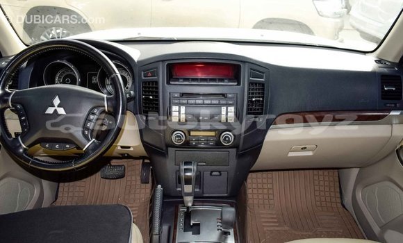 Buy Import Mitsubishi Pajero White Car in Import - Dubai in Batken Buy Import Mitsubishi Pajero White Car in Import - Dubai in Batken