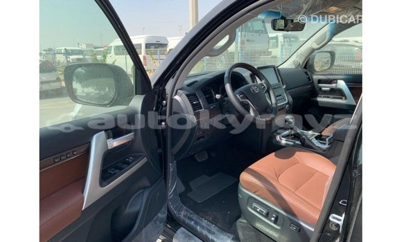 Buy Import Toyota Land Cruiser Black Car in Import - Dubai in Batken Buy Import Toyota Land Cruiser Black Car in Import - Dubai in Batken