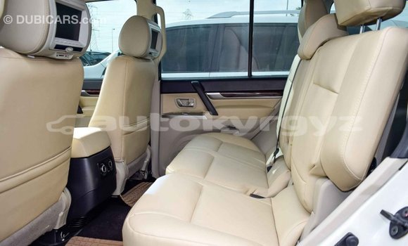Buy Import Mitsubishi Pajero White Car in Import - Dubai in Batken Buy Import Mitsubishi Pajero White Car in Import - Dubai in Batken