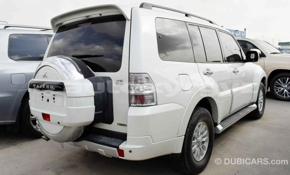 Buy Import Mitsubishi Pajero White Car in Import - Dubai in Batken Buy Import Mitsubishi Pajero White Car in Import - Dubai in Batken