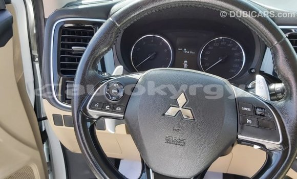 Buy Import Mitsubishi Outlander White Car in Import - Dubai in Batken Buy Import Mitsubishi Outlander White Car in Import - Dubai in Batken
