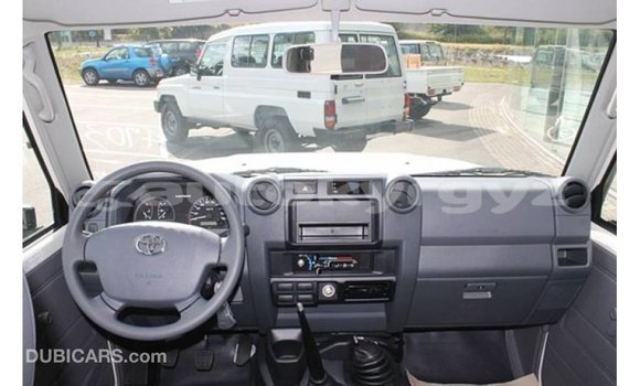 Buy Import Toyota Land Cruiser White Car in Import - Dubai in Batken Buy Import Toyota Land Cruiser White Car in Import - Dubai in Batken