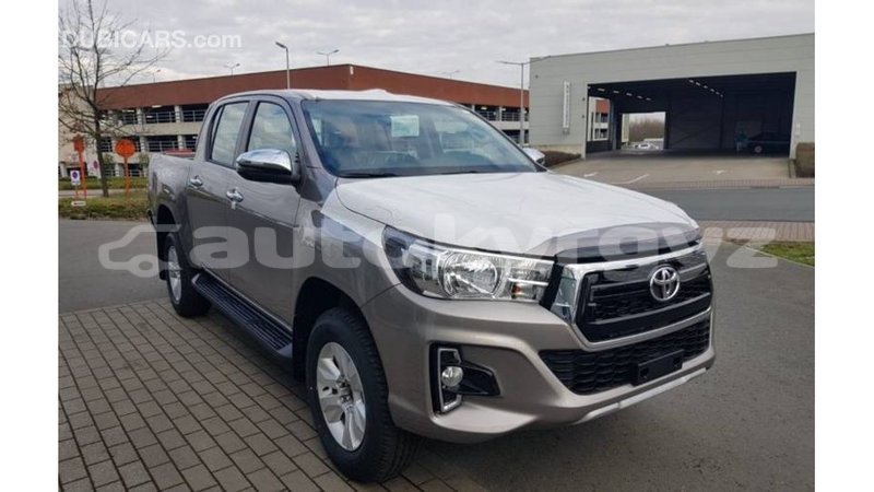 Big with watermark toyota hilux batken import dubai 3402